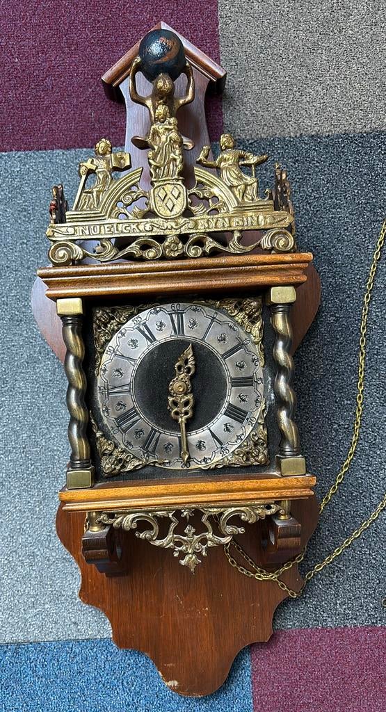 Antieke hangklok met bel J.A.W. Wuba, Ophalen of Verzenden
