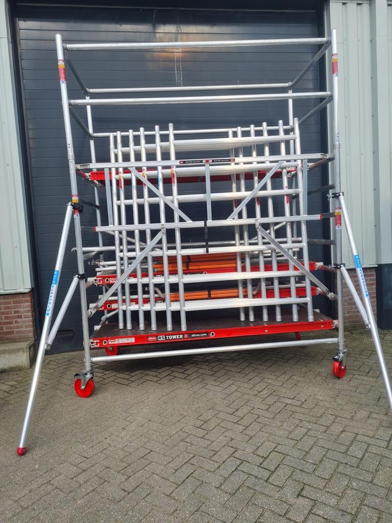 Altrex aluminium rolsteiger 135x245cm 10.2M werkhoogte, Ophalen of Verzenden
