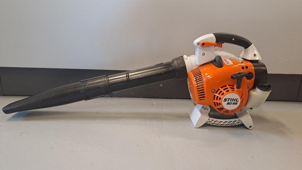 Stihl BG 86 bladblazer, Tuin en Terras, Bladblazers, Gebruikt, -, -, Handgedragen
