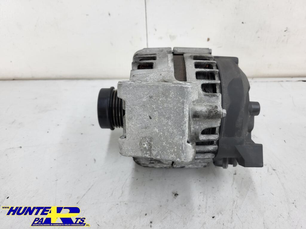 Dynamo Volvo V60 I ('10-'18) 31345236, Gebruikt, Ophalen of Verzenden, Volvo, Volvo