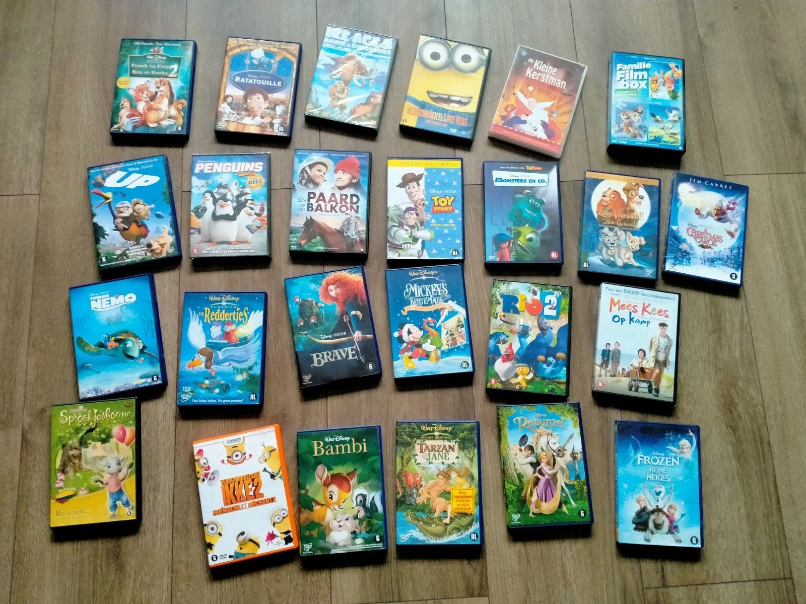 Kinder dvd s de meeste zijn van walt disney, Cd's en Dvd's, Dvd's | Kinderen en Jeugd, Alle leeftijden, Ophalen of Verzenden, Gebruikt
