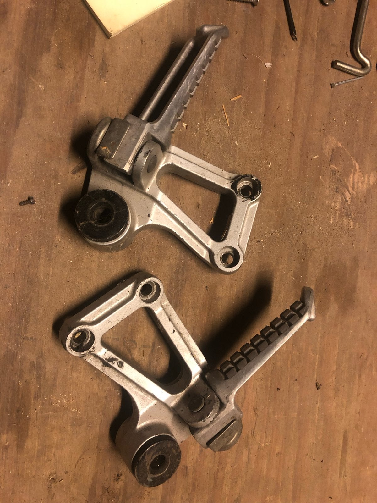 Motorfiets honda voetsteunen set, Ophalen, Gebruikt