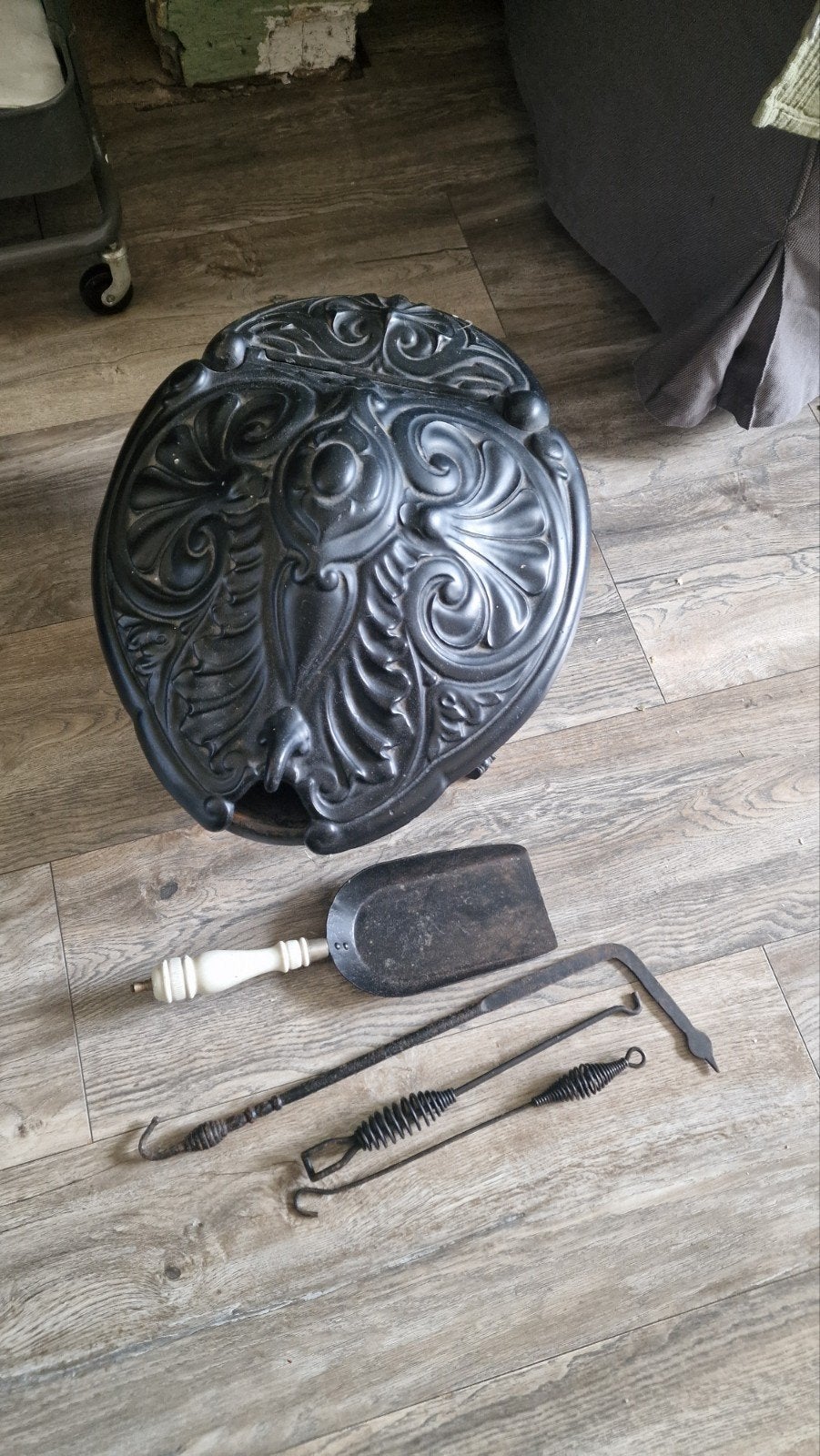 Antieke kolenkit schildpad model met haardstel - gietijzer, Ophalen, Zo goed als nieuw, Vrijstaande haard, Overige soorten