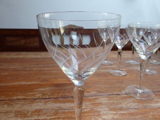 10 art deco wijnglazen met gravering, Ophalen of Verzenden