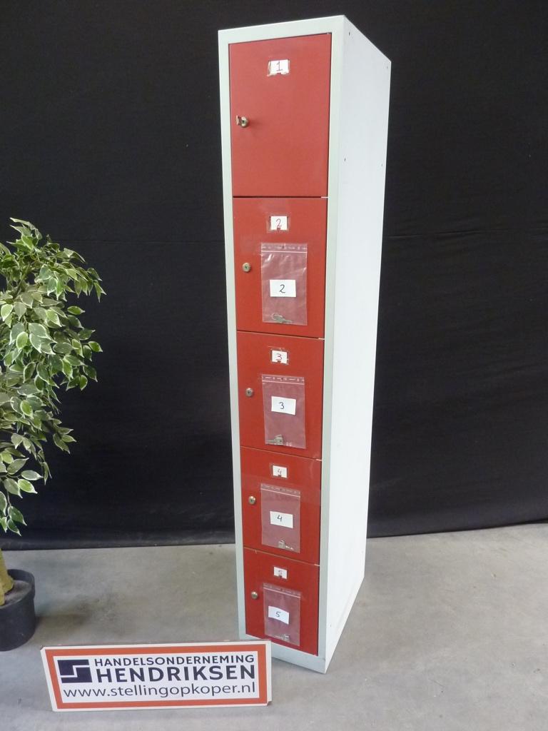 stalen locker / lockerkast / 5-vaks kluisjeskast 30x50x180