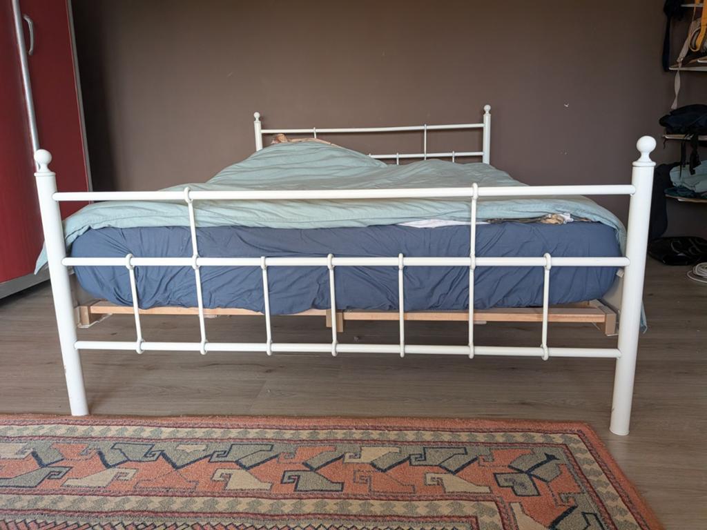 Metalen bed ledikant spijlen 140 - 200, met matras, Ophalen