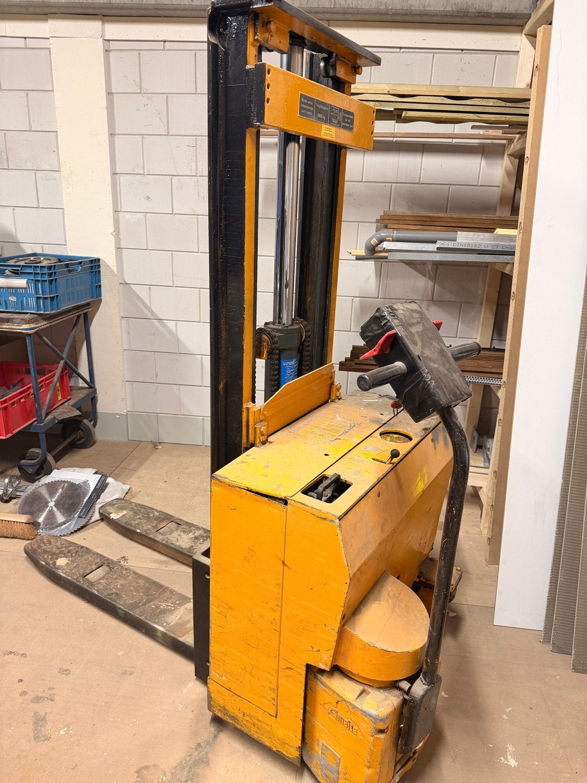 Jungheinrich Elektrische Stapelaar - 1000 kg hefcapaciteit, 1000 tot 2000 kg, Ophalen, Elektrisch, Stapelaar
