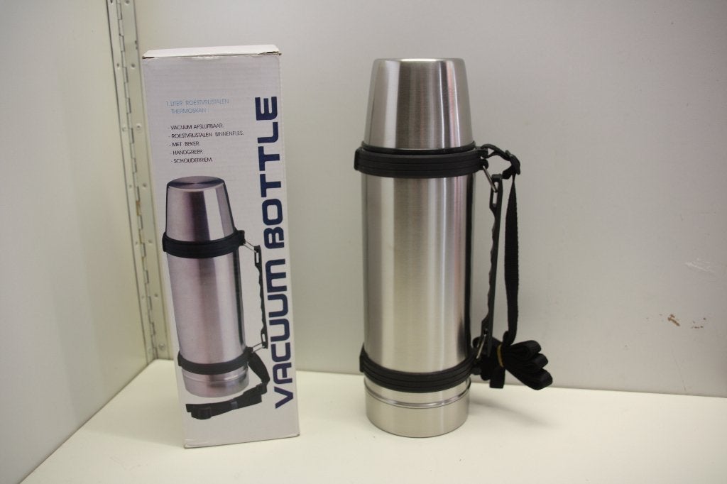 RVS thermosfles 1 liter met handgreep en schouderriem. Nieuw, Ophalen of Verzenden, Nieuw, Metaal, Zilver