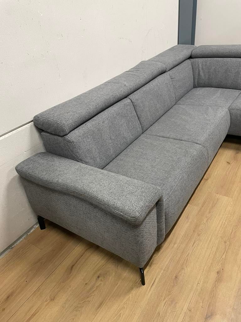 Mooie luxe grijze hoekbank met hoofdsteunen - GEREINIGD!!!, Huis en Inrichting, Banken | Bankstellen, Ophalen, 250 tot 300 cm