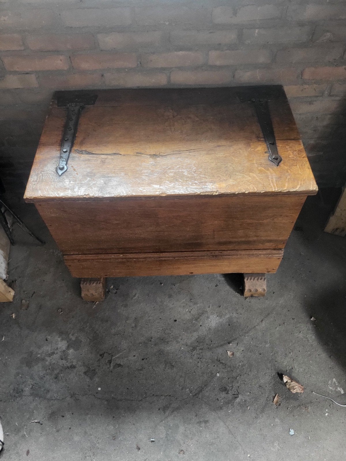 Klassieke massief eiken kist - Boekenkist, Deken, Haardhout, Ophalen, 50 – 75, Gebruikt, Eikenhout