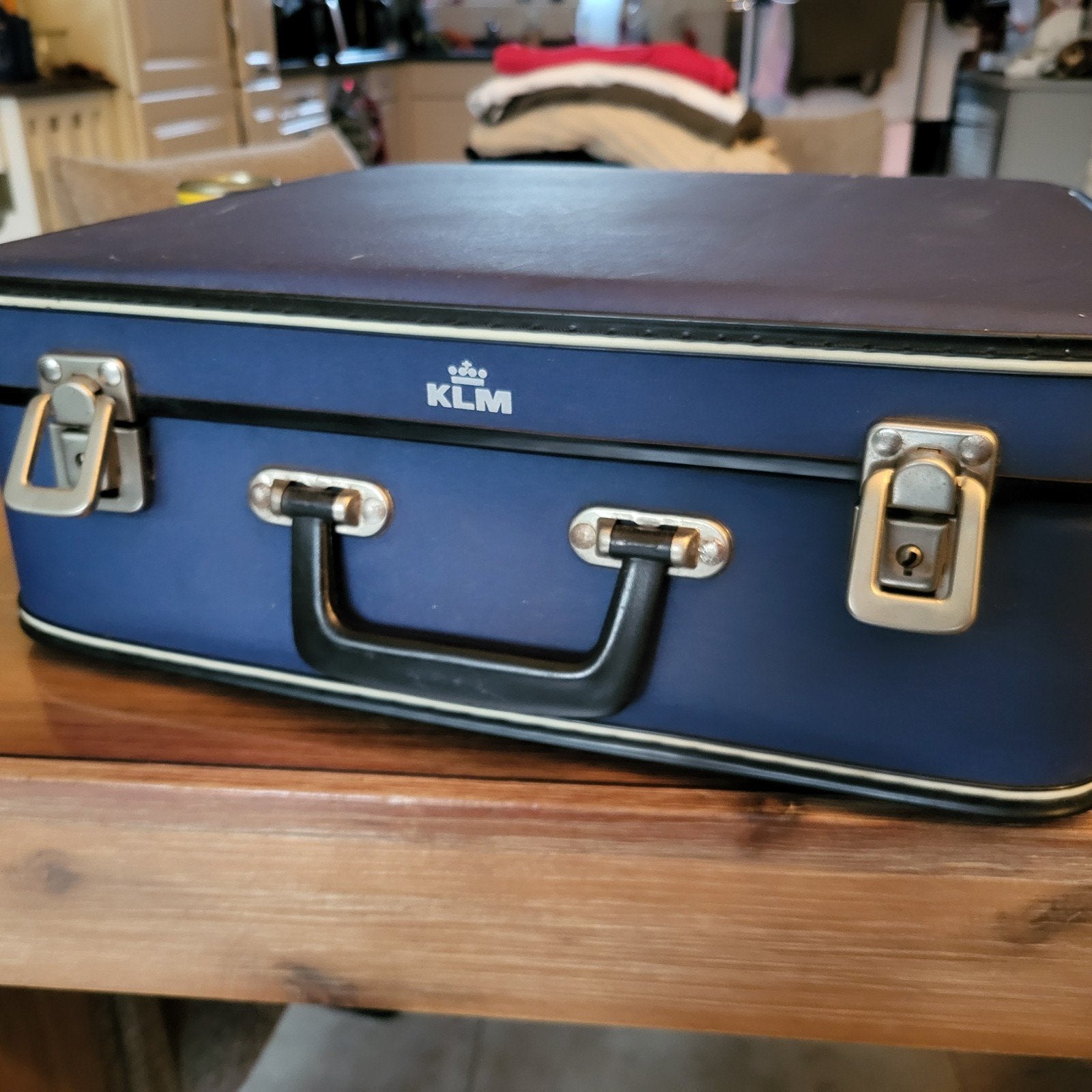 Vintage KLM koffertje - Blauw met logo, Ophalen of Verzenden, Gebruikt, Paleis of Waag