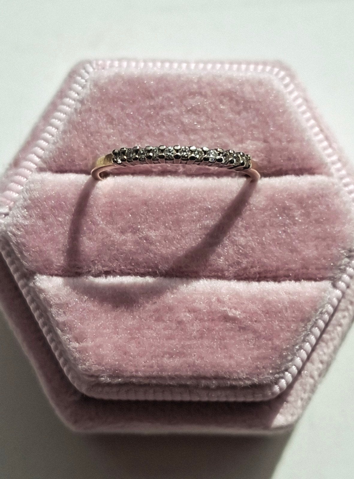 prachtige 14 kr gouden ring met 11 diamantjes, Sieraden, Tassen en Uiterlijk, Ophalen of Verzenden, Zo goed als nieuw, 17 tot 18