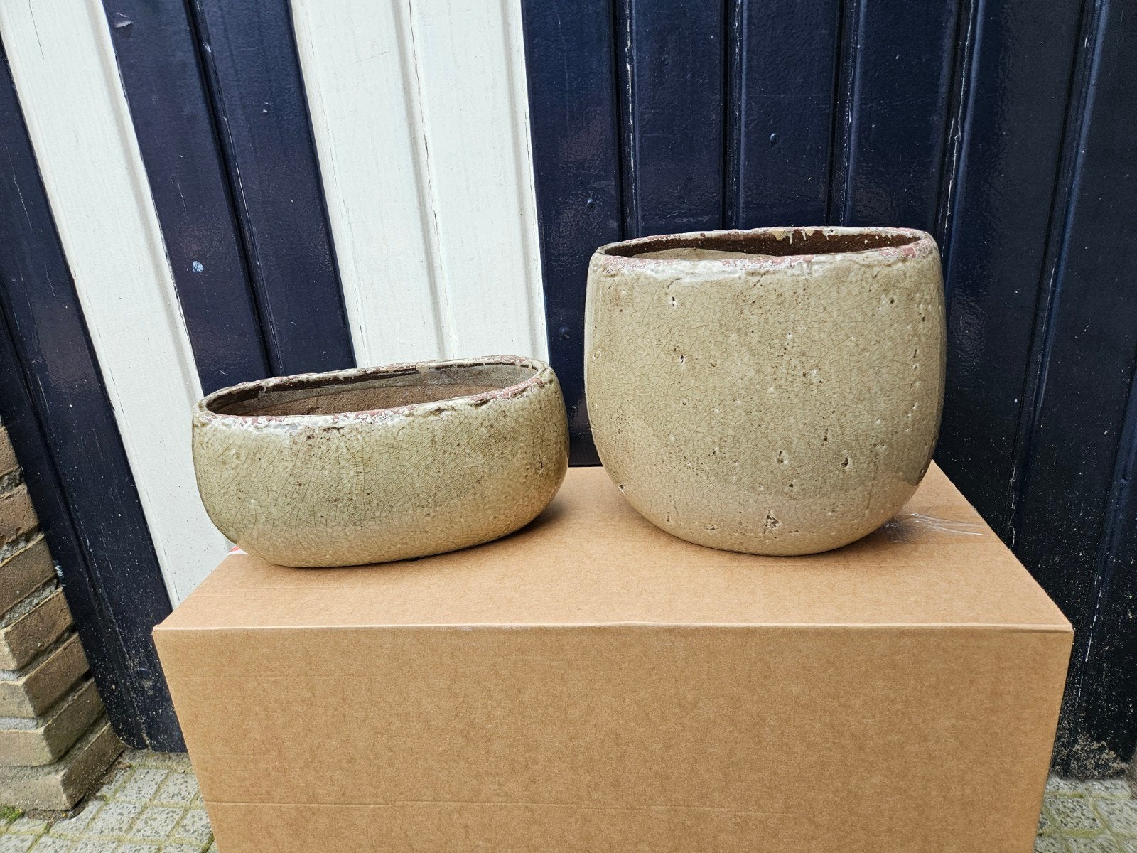 set van 2 aardewerk potten, crème/beige, Rond, Ophalen of Verzenden, Zo goed als nieuw, Binnen