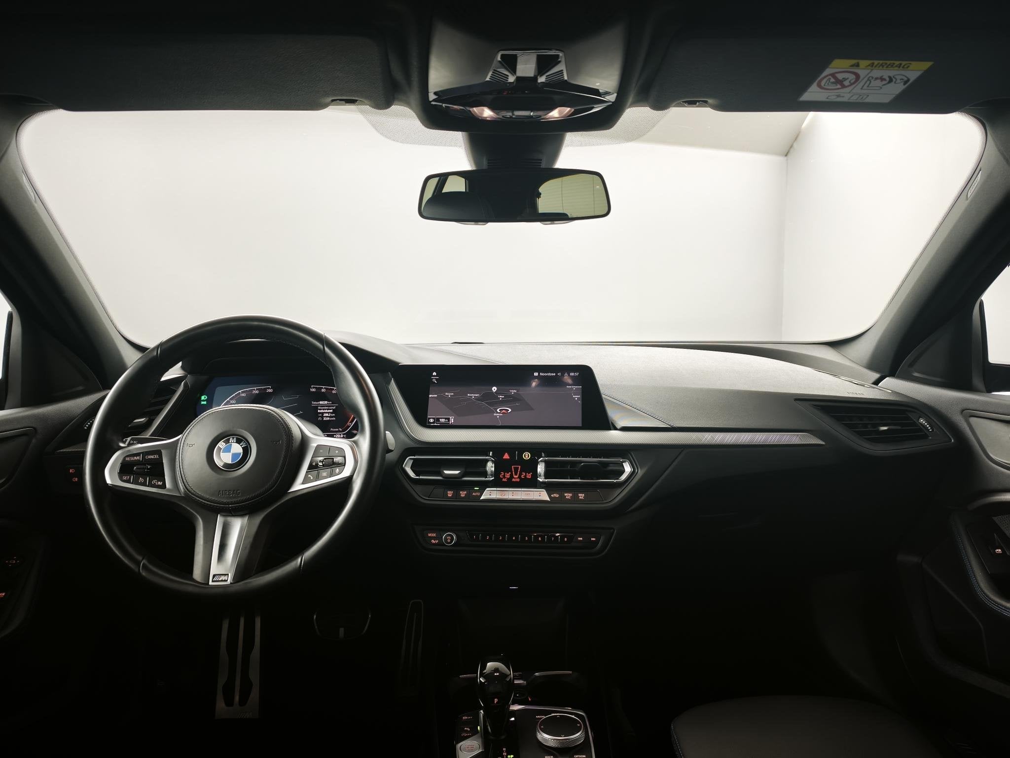 BMW 1-serie 118i Business Edition | M-Sport | Navigatie | Cl, Auto's, Automatische klimaatregeling, Gebruikt, Met garantie (alle)