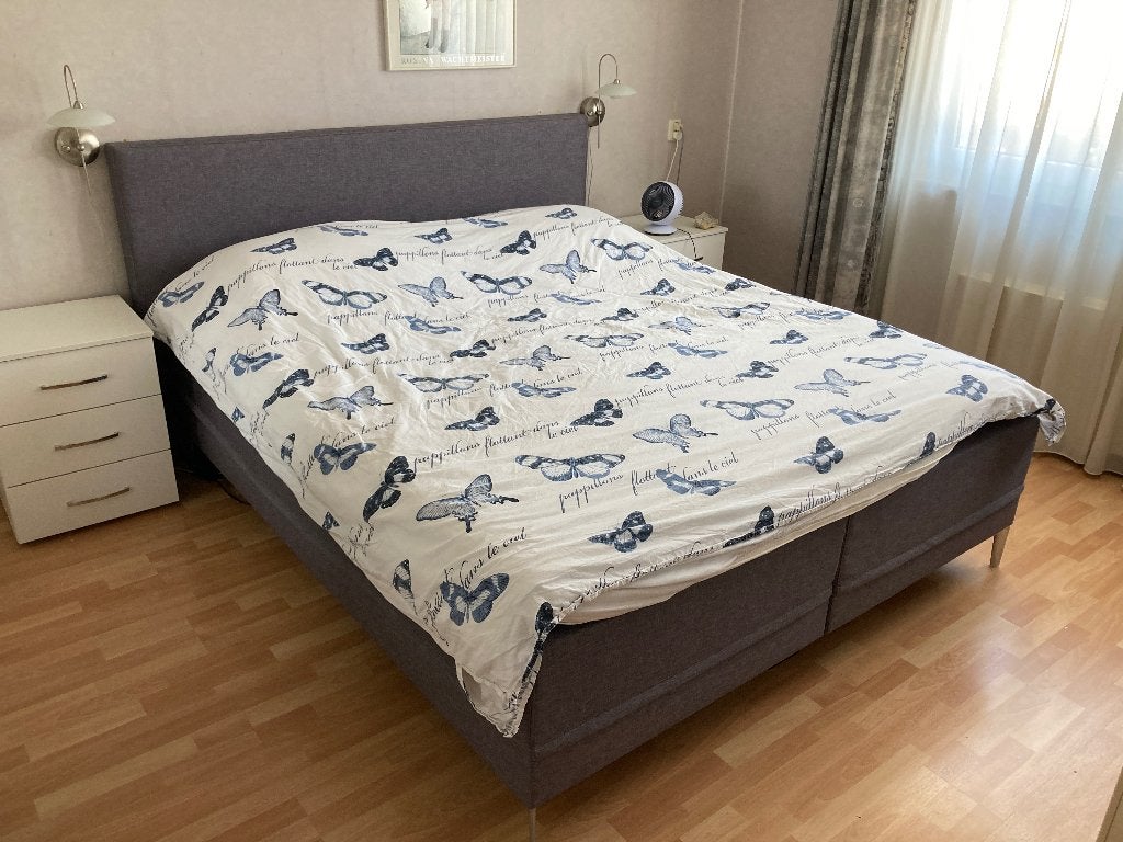 2 persoons bed (Electrisch), Ophalen, Eenpersoons, Zo goed als nieuw, 180 cm