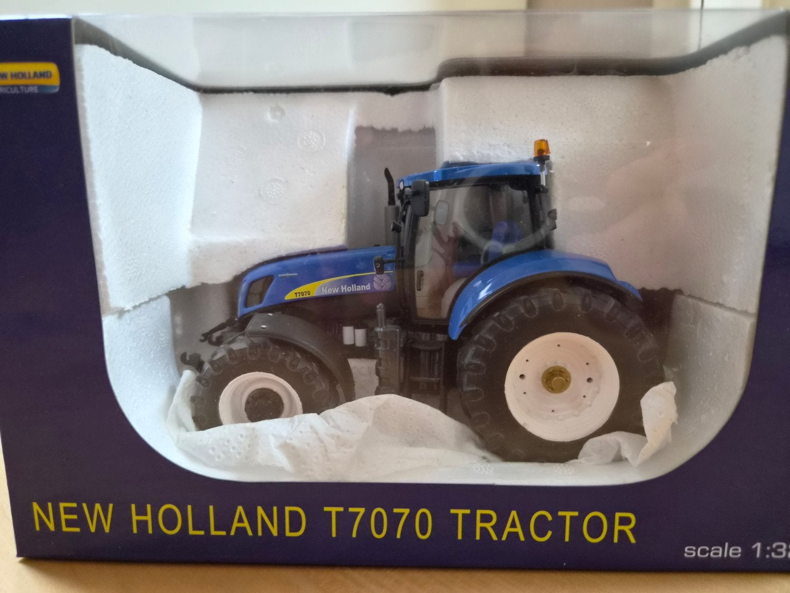 ROS New Holland T7070 1:32, Hobby en Vrije tijd, Ophalen of Verzenden, Zo goed als nieuw, Tractor of Landbouw, Overige merken