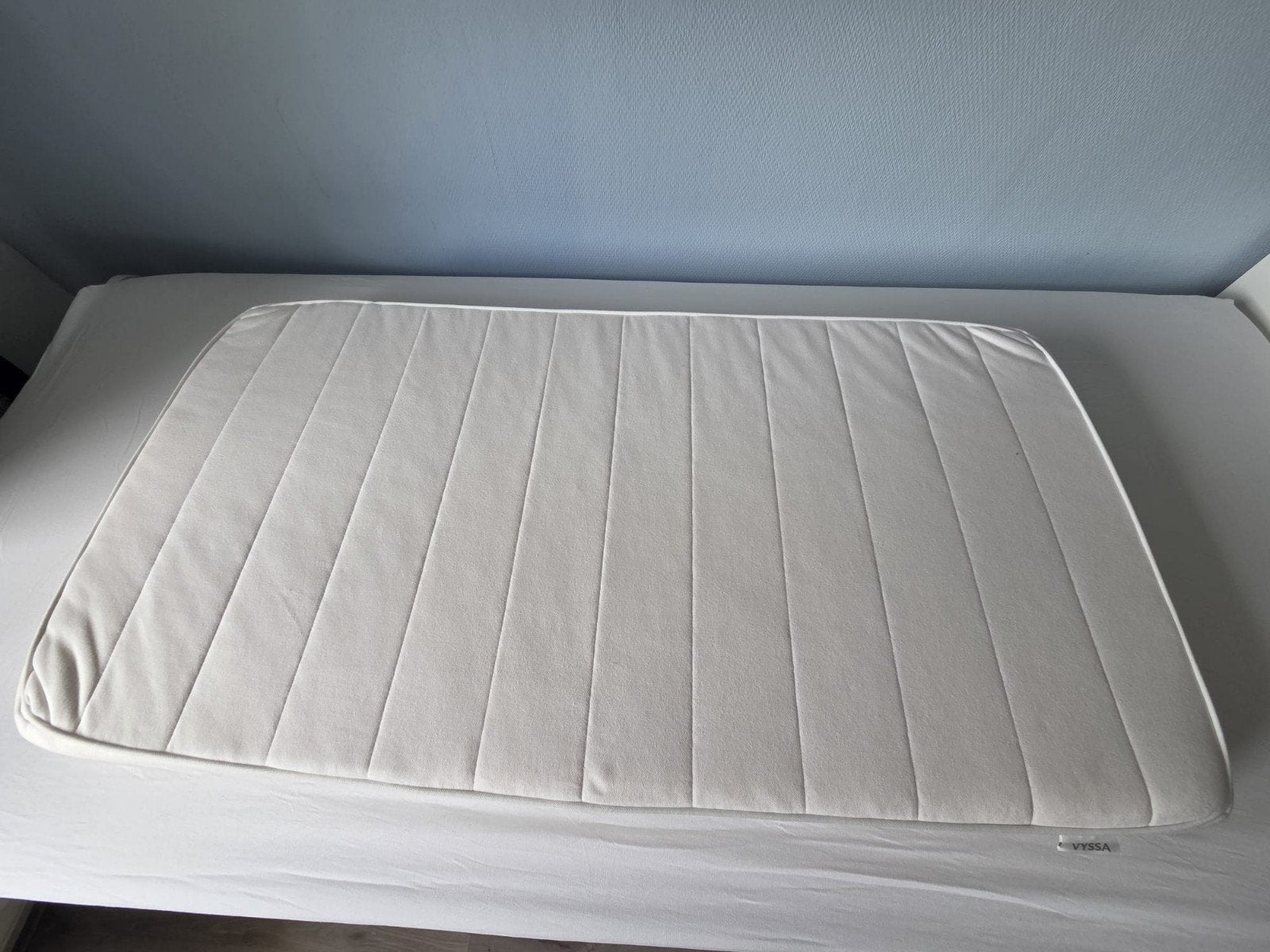 Ikea Vyssa matras -  voor babybedje - 120x60 cm, Ophalen of Verzenden, Gebruikt, Overige typen