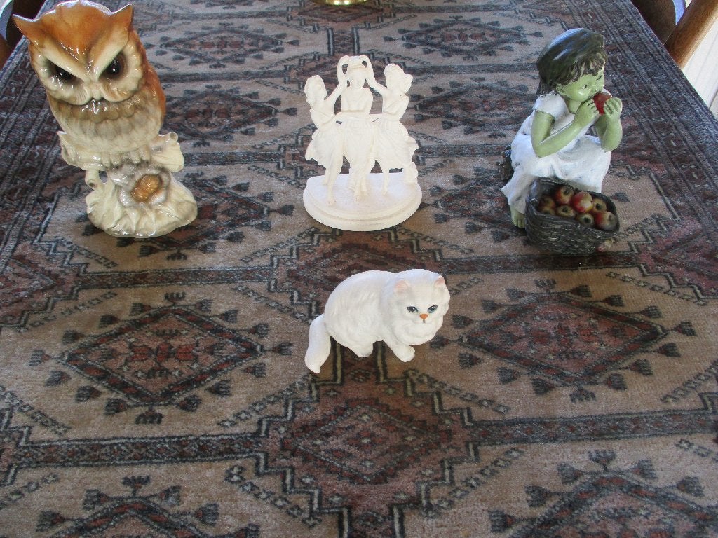 4 beeldjes van steen of porselein oa Kat, Verzamelen, Ophalen of Verzenden, Zo goed als nieuw, Overige typen