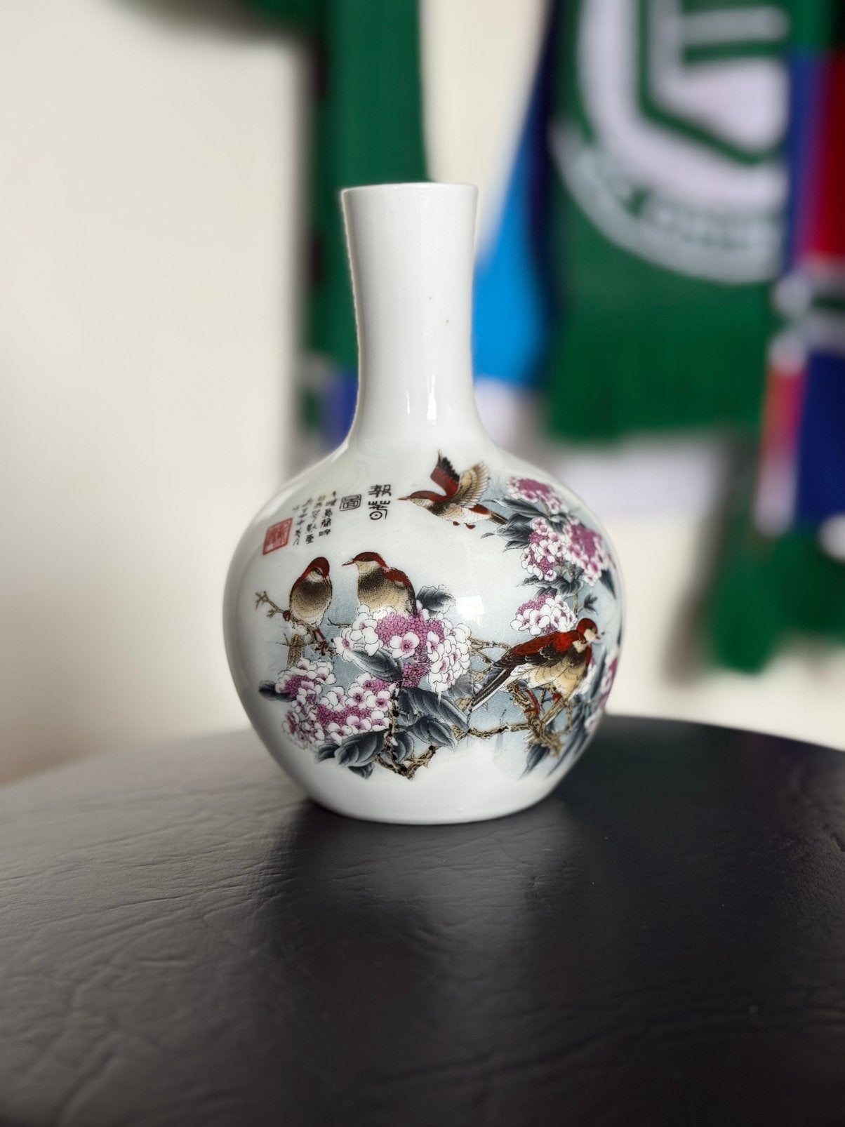 Chinese porseleinen vaas met vogels en bloesem, Ophalen of Verzenden