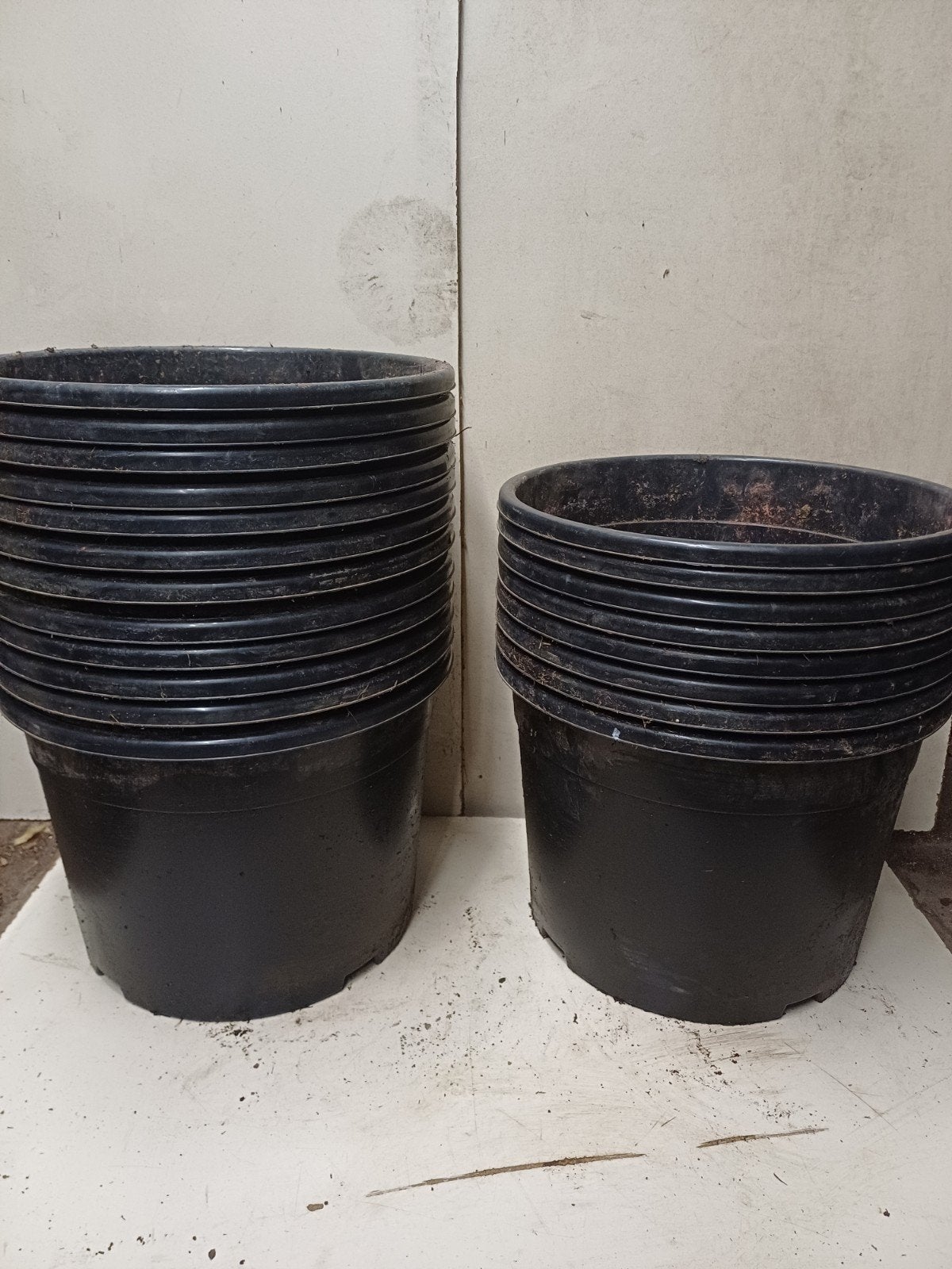 Containers kweekpotten bloempotten plantenpotten 25 liter, Kunststof, Gebruikt, Minder dan 30 cm, Dariusz Smołecki
ul. Obwodowa 15,
23-200 Kraśnik