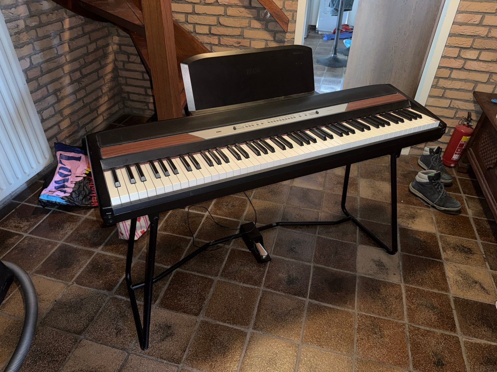 Korg SP-250 Digitale Piano, Ophalen, Zwart, Digitaal, Zo goed als nieuw