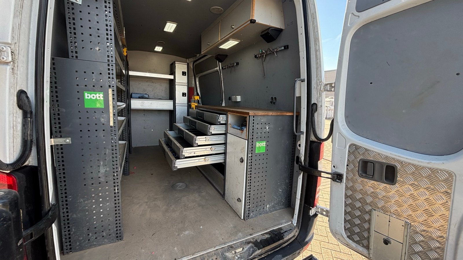 Bott bedrijfswageninrichting voor bestelwagen, Auto diversen, Ophalen