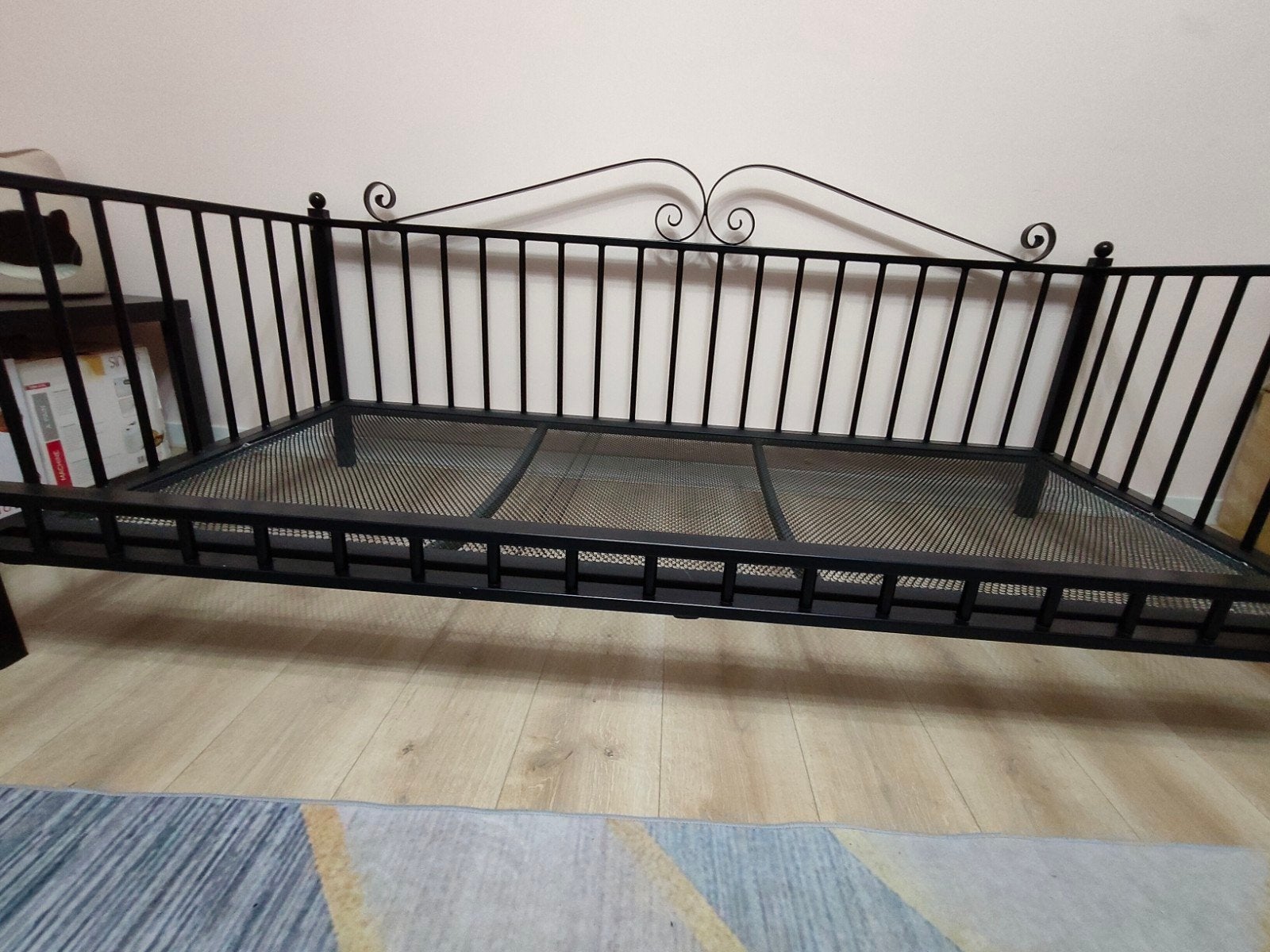 Metalen Bed, Auto diversen, Achteruitrijcamera's, Ophalen, Zo goed als nieuw