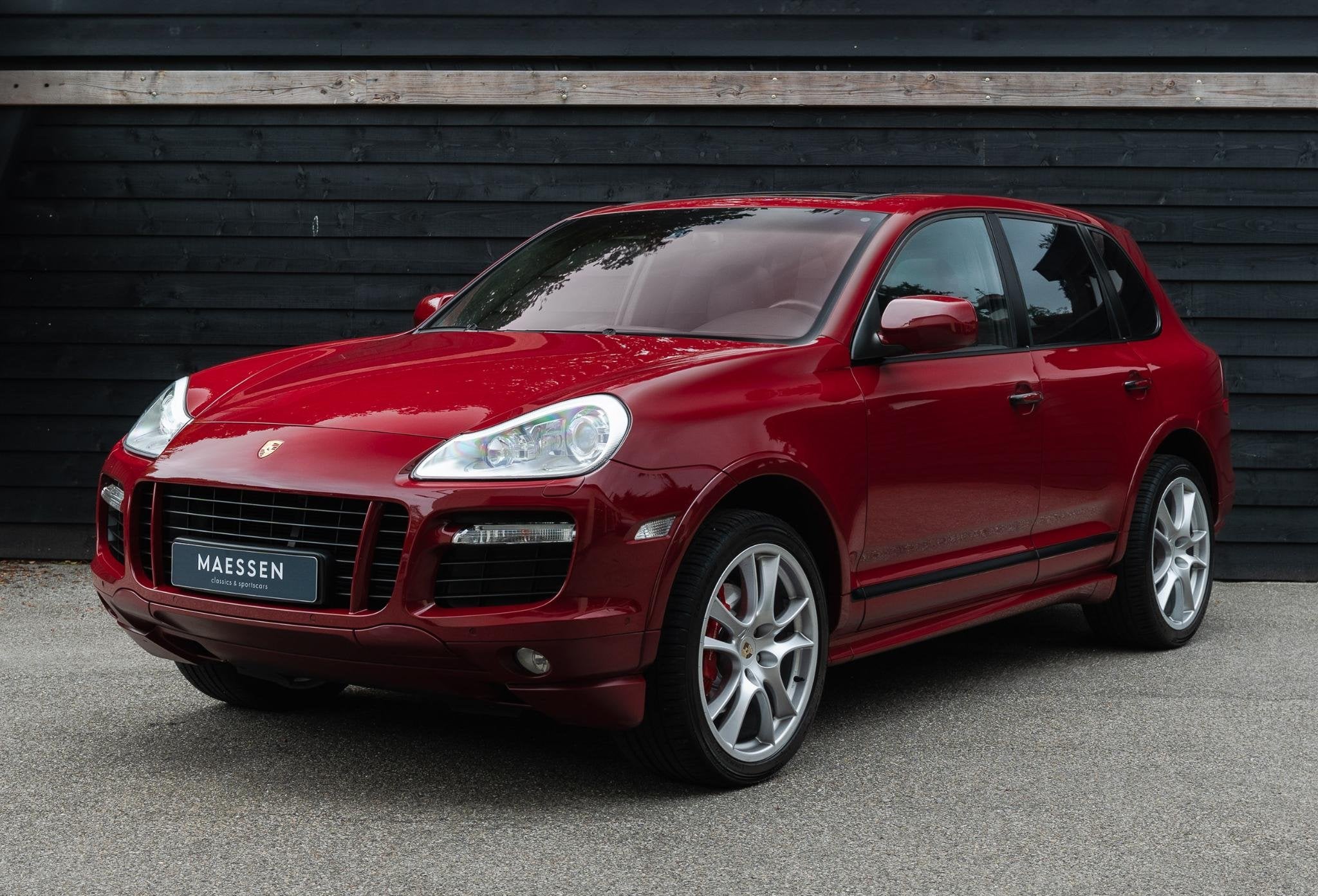Porsche Cayenne 4.8 GTS 1e lak Dealer OH - PDCC - GTS-Rood -, Auto's, Automaat, Cayenne, Stof, Gebruikt