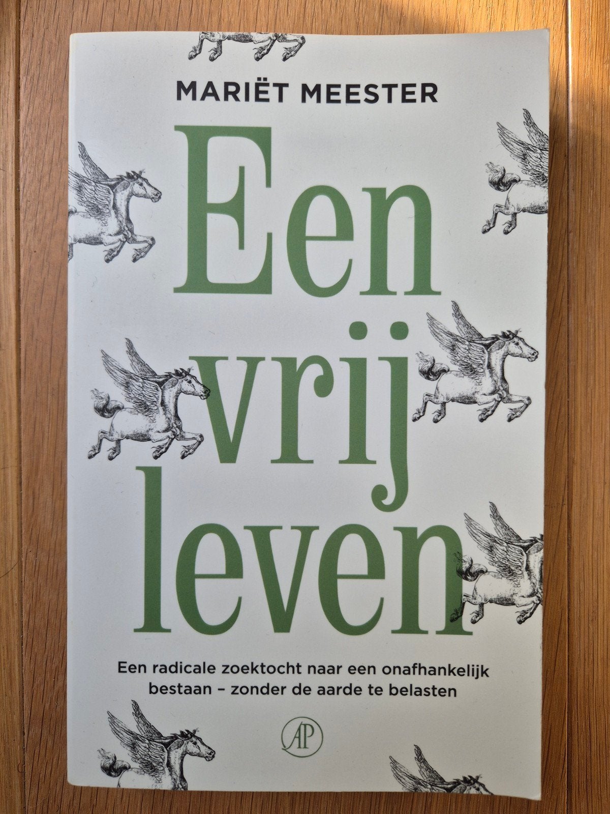 Een Vrij Leven - Mariët Meester (Boek), Boeken, Ophalen of Verzenden, Zo goed als nieuw, Mariët Meester