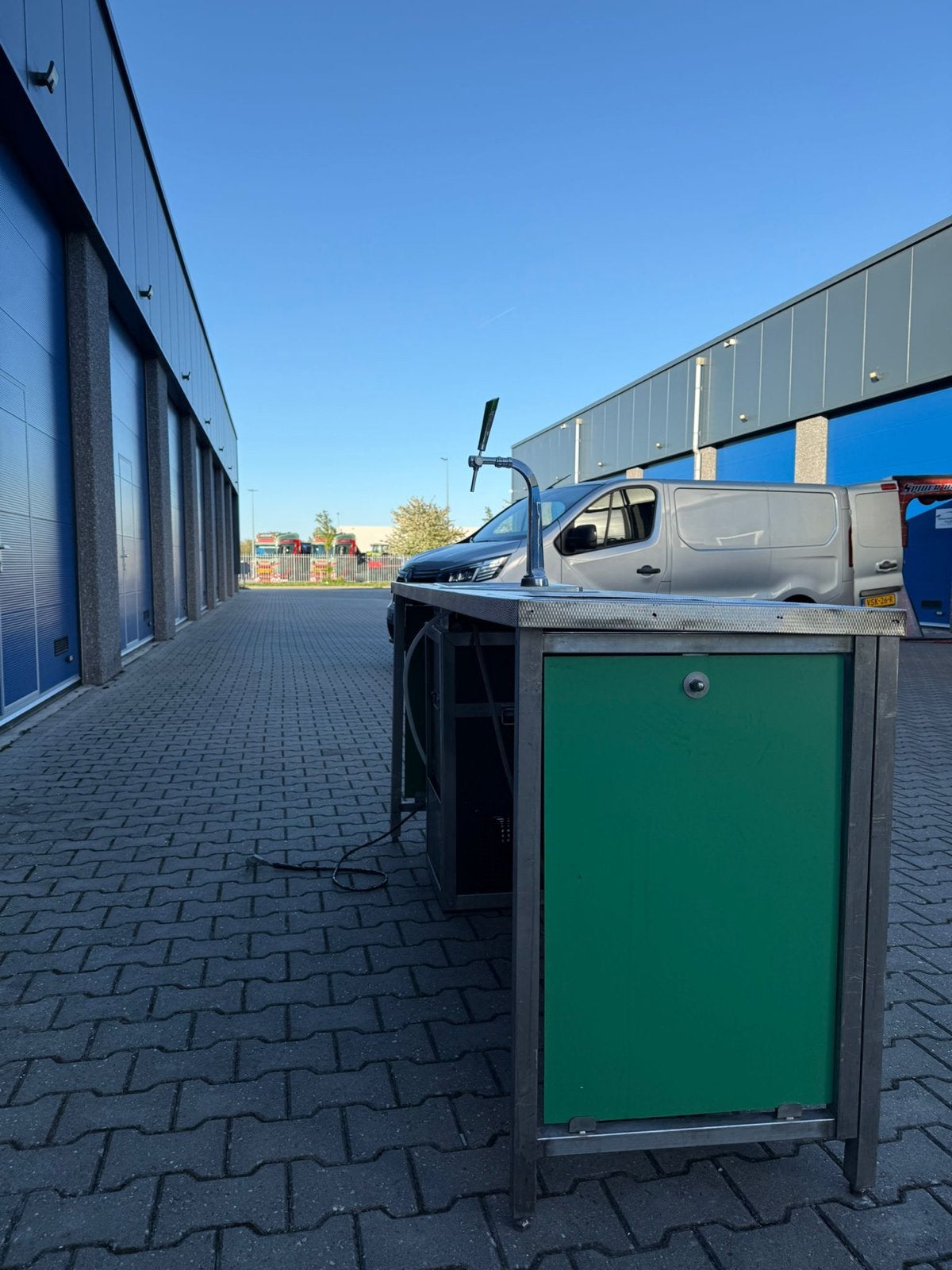 Heineken biertap met inklapbaar buffet en spiraalkoeler, Ophalen