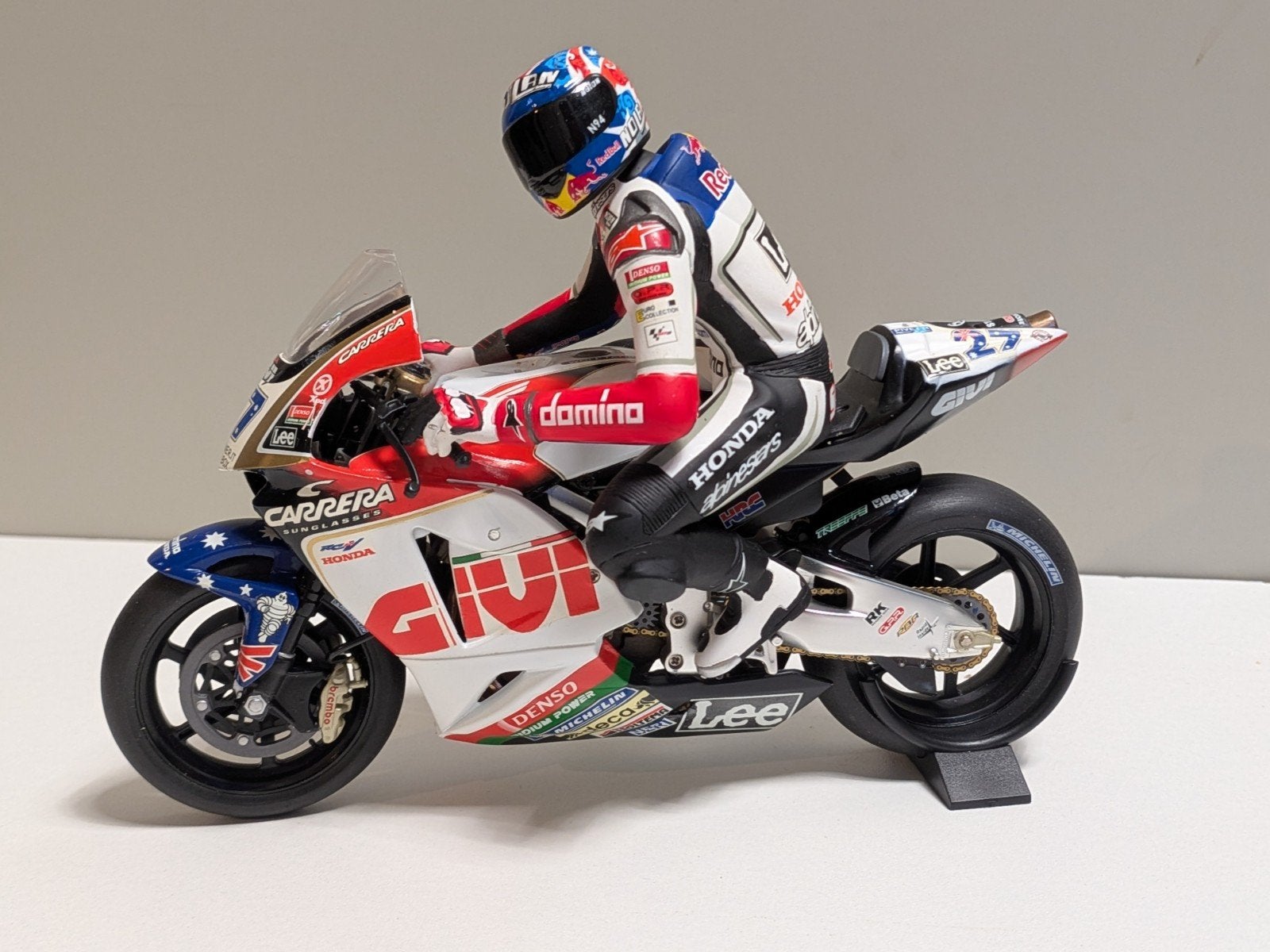 Minichamps: Honda RC211V - Casey Stoner - MotoGP 2006, Hobby en Vrije tijd, Modelauto's | 1:5 tot 1:12, Ophalen of Verzenden, Zo goed als nieuw