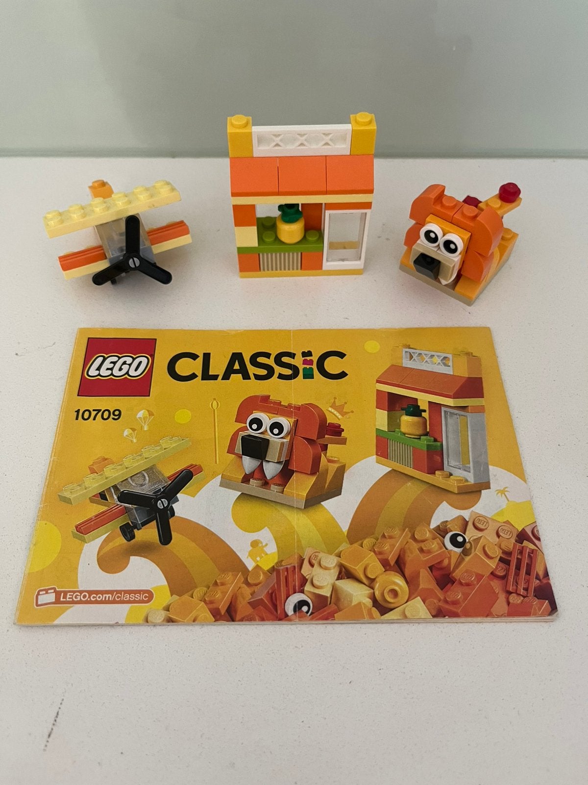 Lego classic oranje creatieve set 10709, Lego, Inclusief instructies, Ophalen of Verzenden, Zo goed als nieuw
