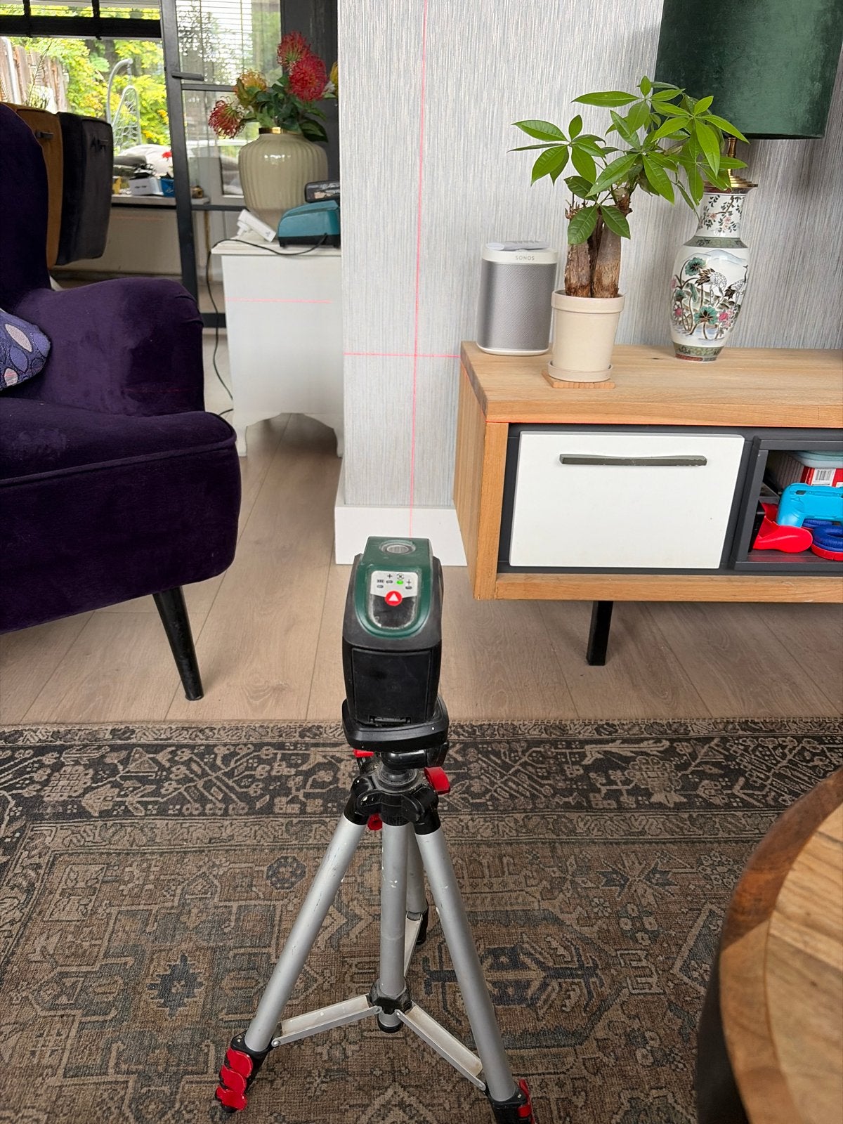 Bosch UniversalLevel 2 Kruislijnlaser met Statief, Verzenden, Zo goed als nieuw, Licht