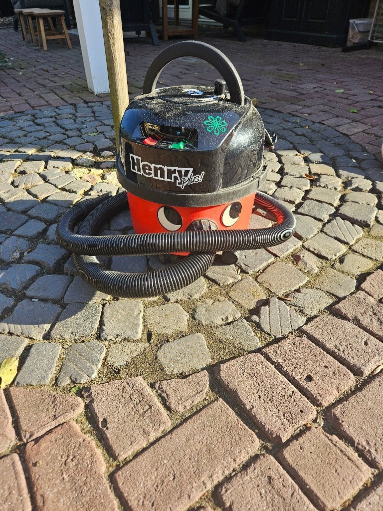 Numatic Henry Plus! stofzuiger met stofzakken, Inclusief accessoires, Gebruikt, Numatic, Sledestofzuiger