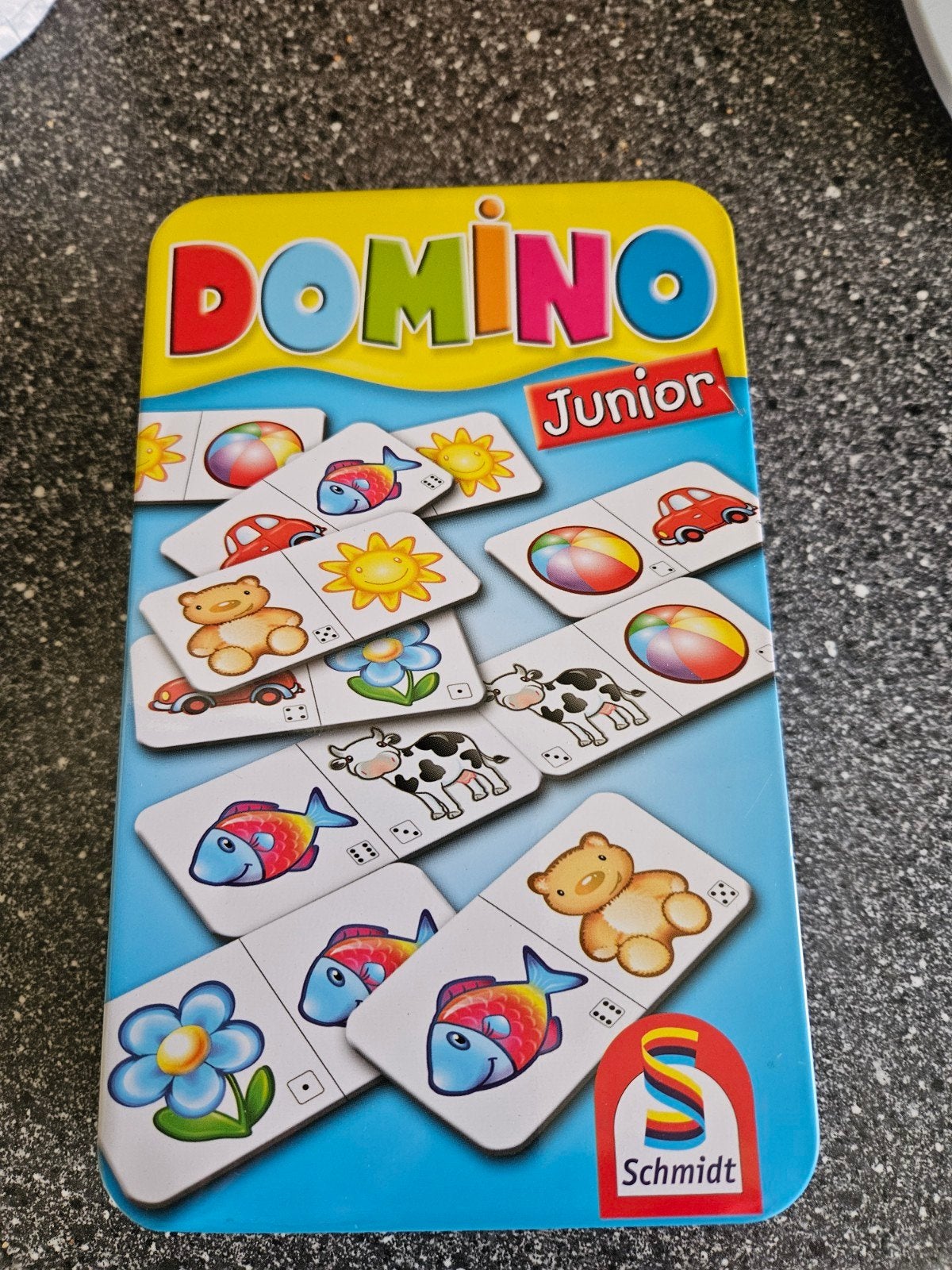 domino junior