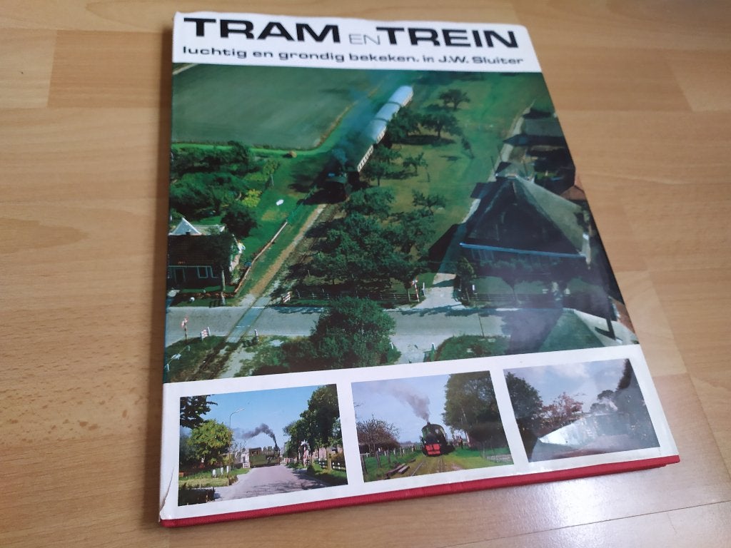 Tram en trein, luchtig en grondig bekeken, Ophalen of Verzenden, Gelezen, Trein