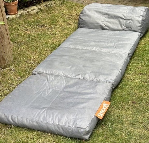 2 x Smooff loungematrassen €50,-, Ophalen, Zo goed als nieuw, Overige materialen, Inklapbaar