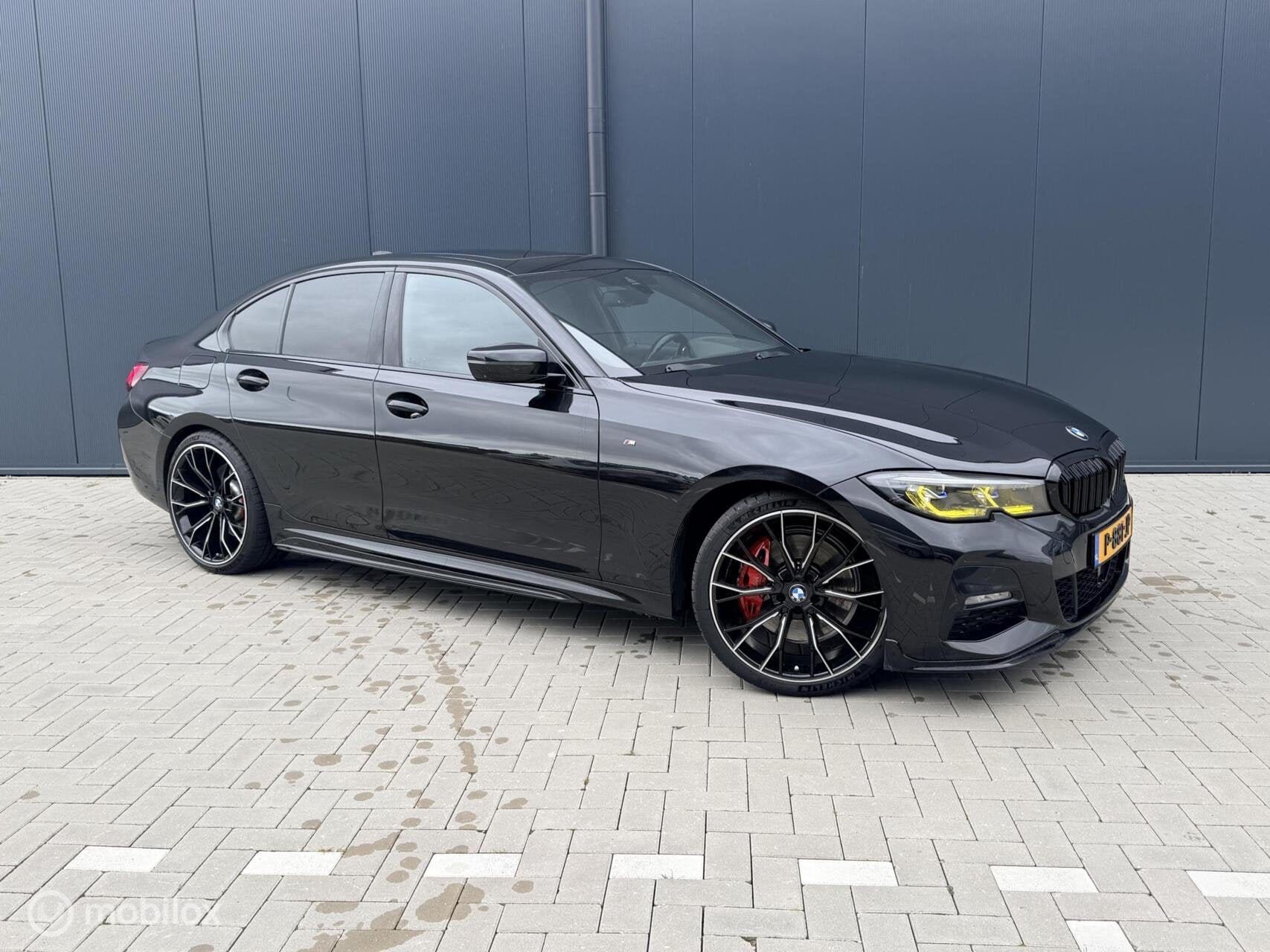 BMW 3-serie 330d xDrive High Executive, Auto's, Automaat, Euro 6, Zwart, Bedrijf
