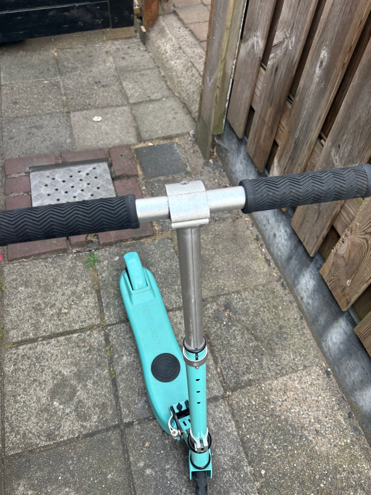 Elektrische kinderstep, Ophalen of Verzenden, Zo goed als nieuw, Elektrische step (E-scooter)