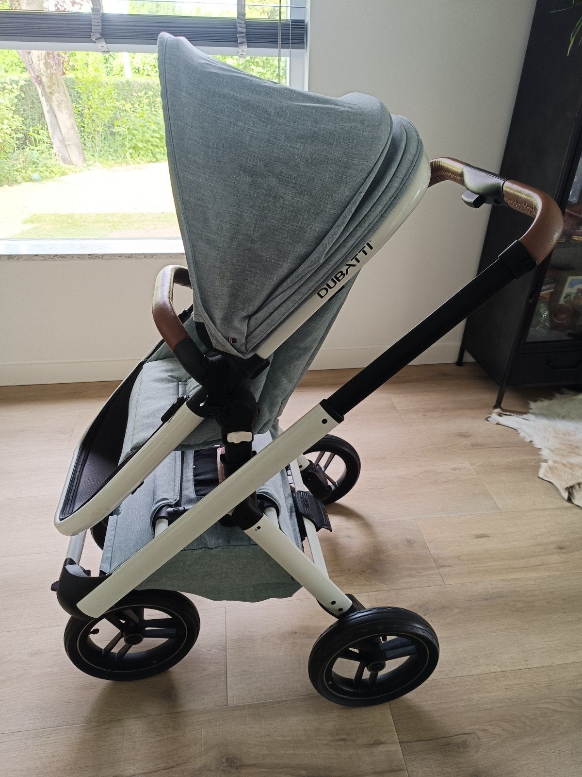 Dubatti One kinderwagen met reiswieg en accessoires, Kinderen en Baby's, Kinderwagens en Combinaties, Met autostoeltje, Zo goed als nieuw