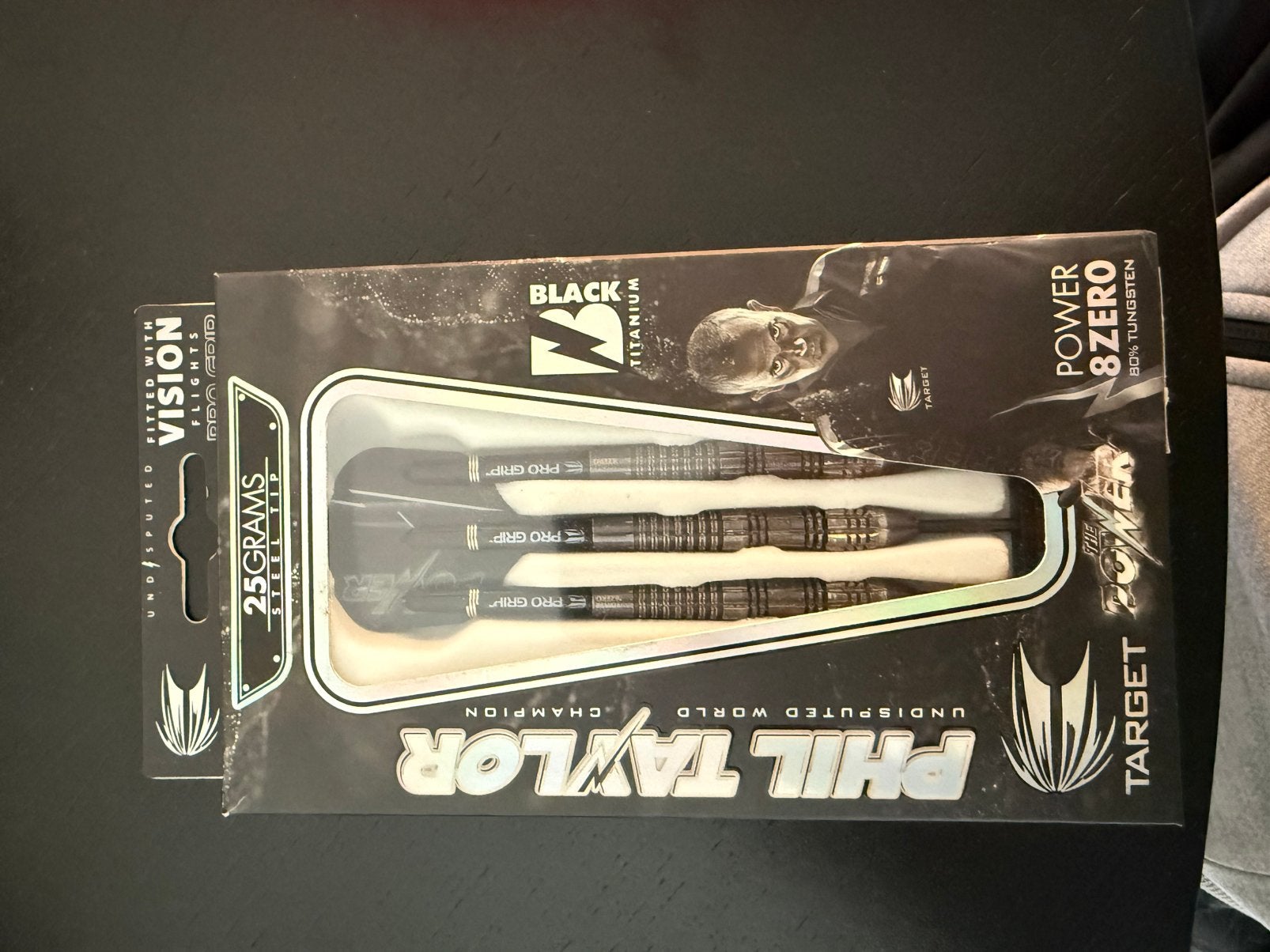 Phil taylor target 8zero dartpijlen 25 gram, Sport en Fitness, Darts, Ophalen of Verzenden, Zo goed als nieuw, Pijlen