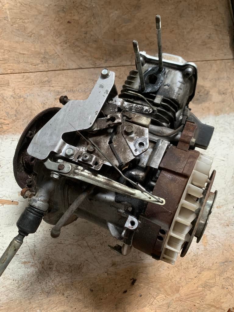 Honda GXV120 motor van grasmaaier, Ophalen of Verzenden, Zo goed als nieuw