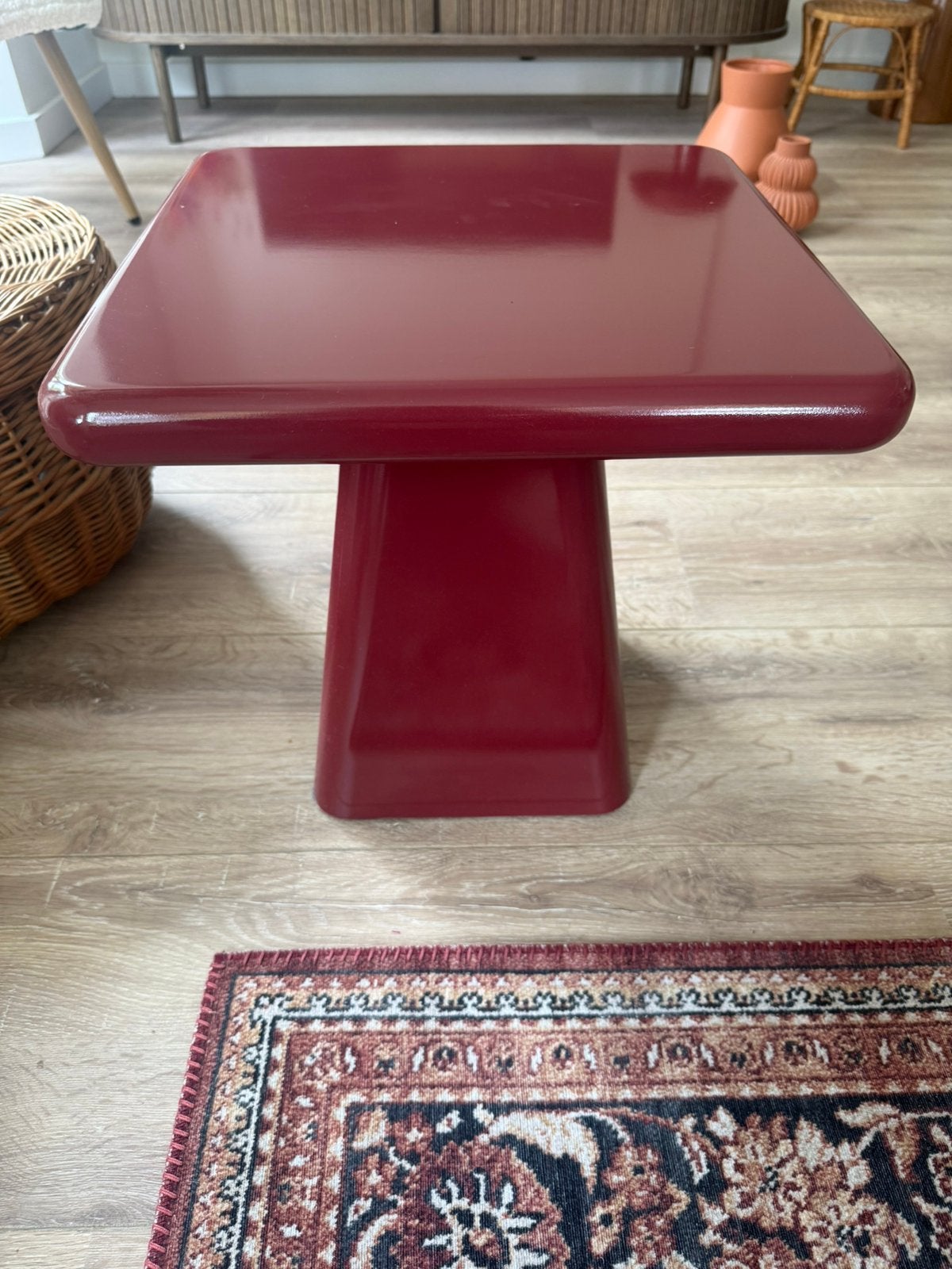 Bordeaux rode bijzettafel, Ophalen, Zo goed als nieuw, Vierkant, 50 tot 100 cm