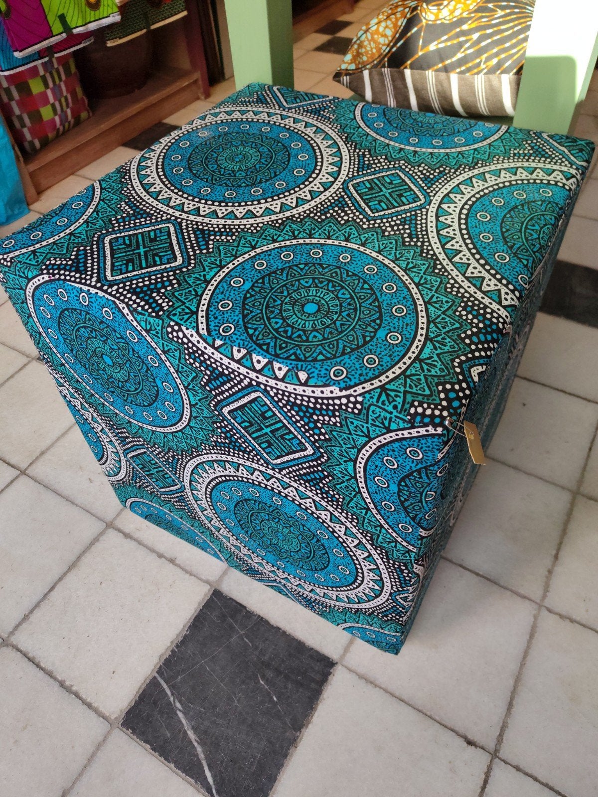 nieuwe poef met Afrikaanse print, Ophalen, Minder dan 50 cm, Rond, Nieuw