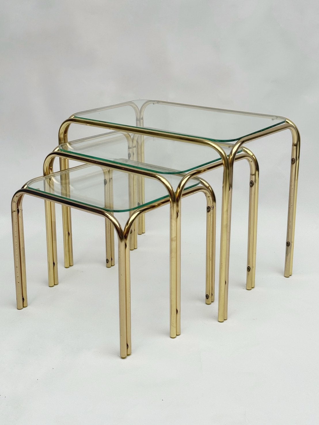 Vintage Gouden Messing Bijzettafels Set Mimiset Metallic, Huis en Inrichting, Ophalen, Minder dan 45 cm, Minder dan 55 cm, Mid Century
