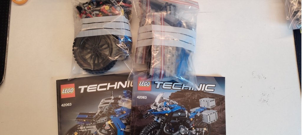 LEGO Technic BMW R 1200 GS Adventure 42063, Niet ingevuld, Niet ingevuld, Niet ingevuld