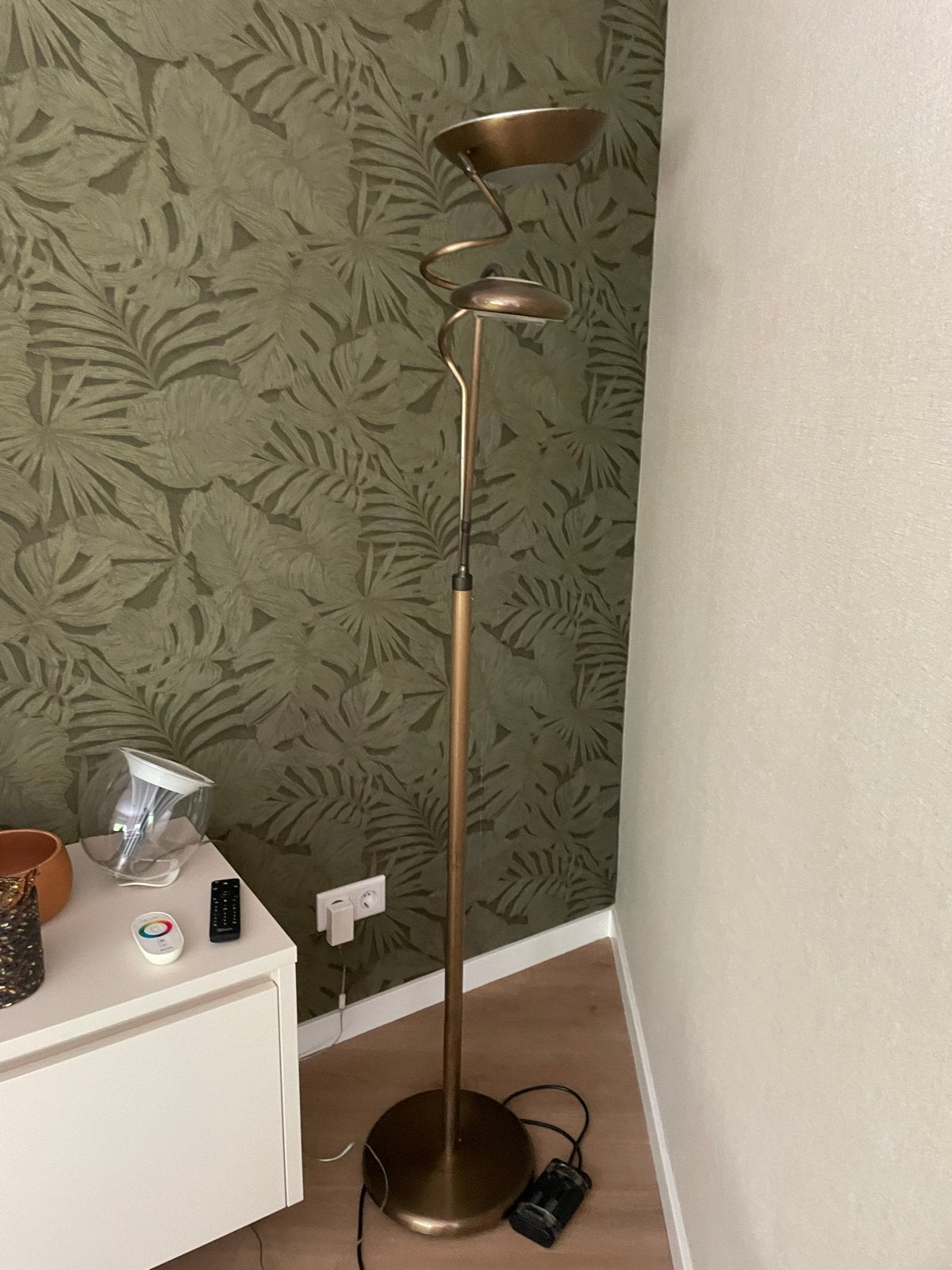 Bronzen staande lamp met leeslampje, Huis en Inrichting, Lampen | Vloerlampen, Ophalen of Verzenden, Gebruikt, Metaal, 150 tot 200 cm