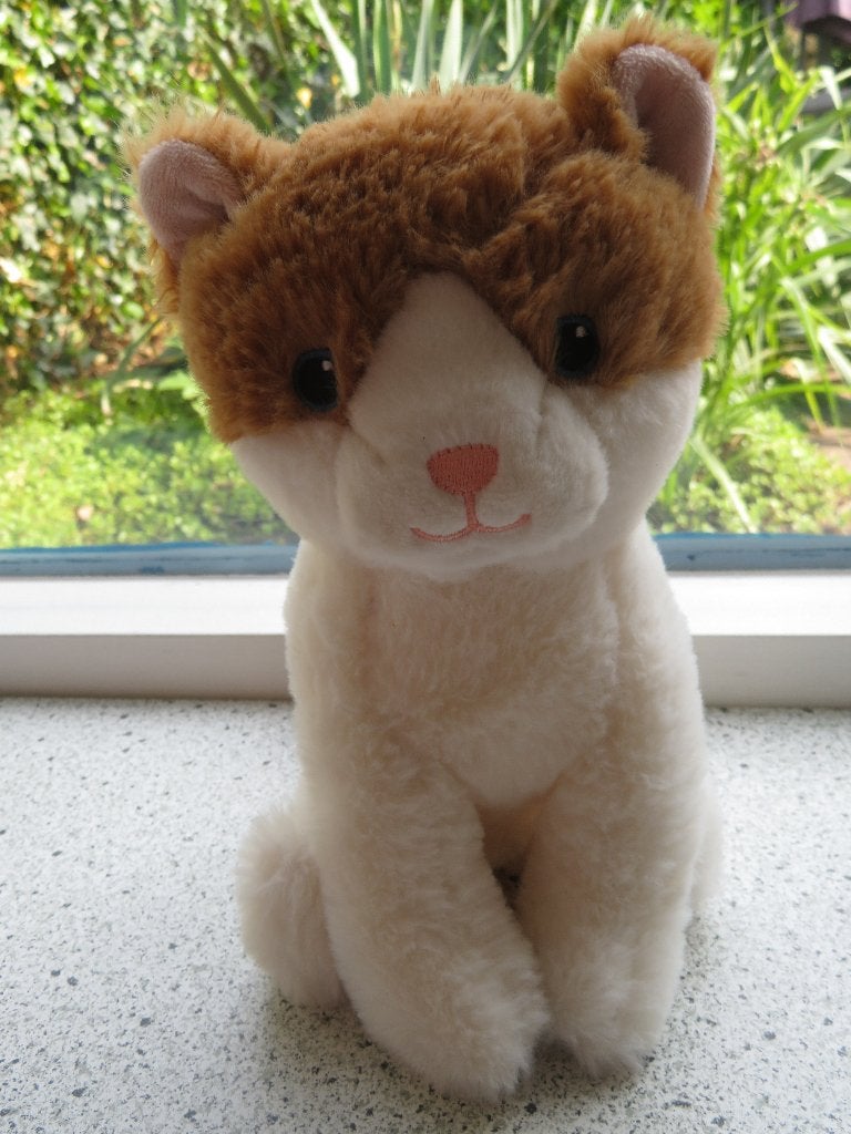 Poes of Kat merk Playland meet ca 24 cm zittend, Ophalen of Verzenden, Zo goed als nieuw, Wasbaar, Meerkleurig