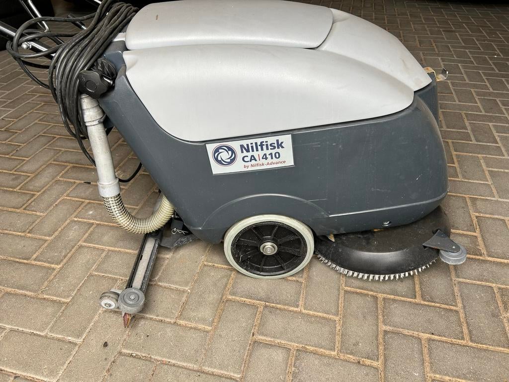 Nilfisk CA 410 Schrob-/Zuigmachine - Professionele Reiniging, Ophalen