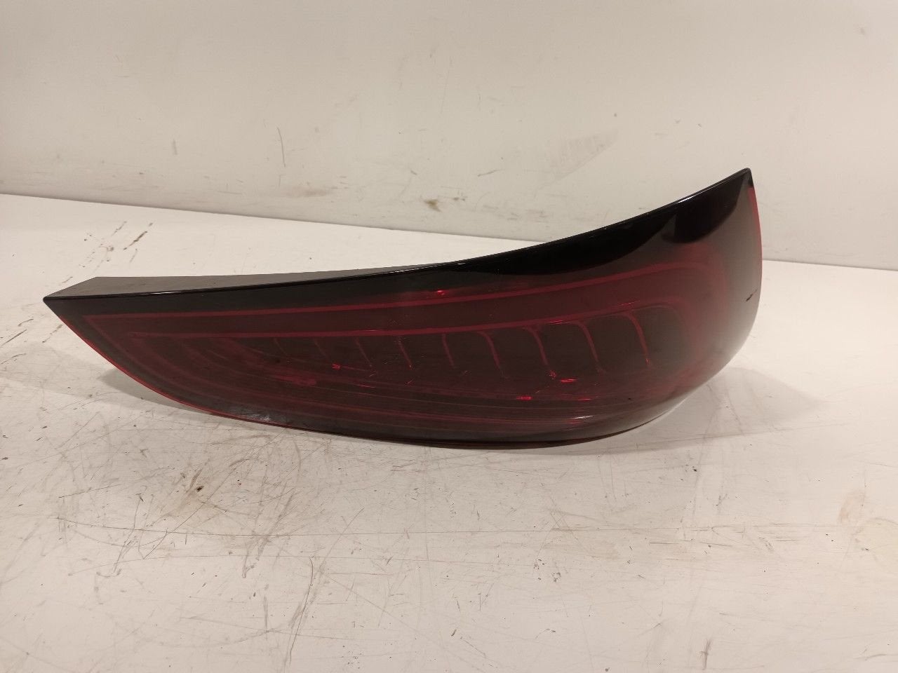 Achterlicht links buiten Audi Q5, Onderdelen@venauto.nl, Van der Ven Autorecycling B.V., Gebruikt, Ettenseweg 76, 4706 PB Roosendaal, The Netherlands